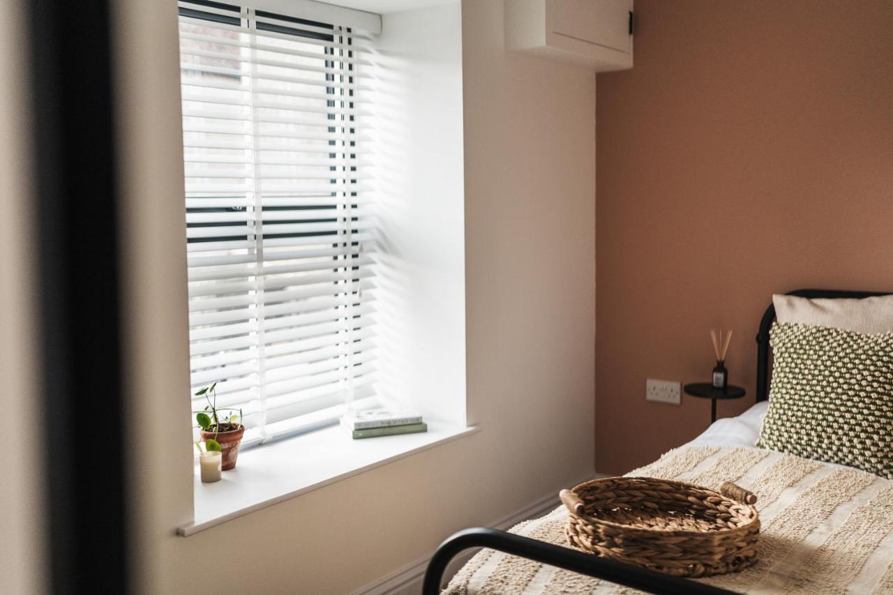 Wych Cottage, Striking 2 Bed, Parking, Ground Floor Flat - Step Free Somerton  Esterno foto